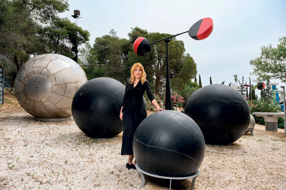 100 χρόνια Τakis (1925-2025): Ο γλύπτης που σμίλεψε την επιστήμη 
