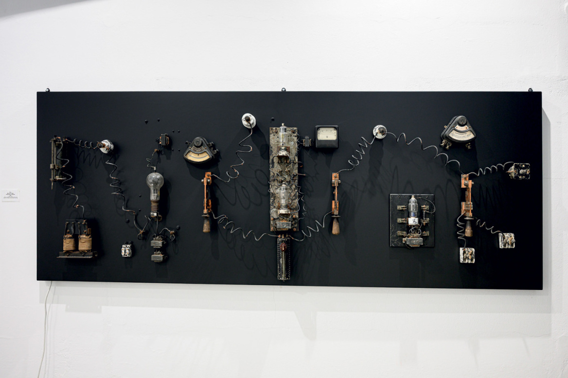 100 χρόνια Τakis (1925-2025): Ο γλύπτης που σμίλεψε την επιστήμη 
