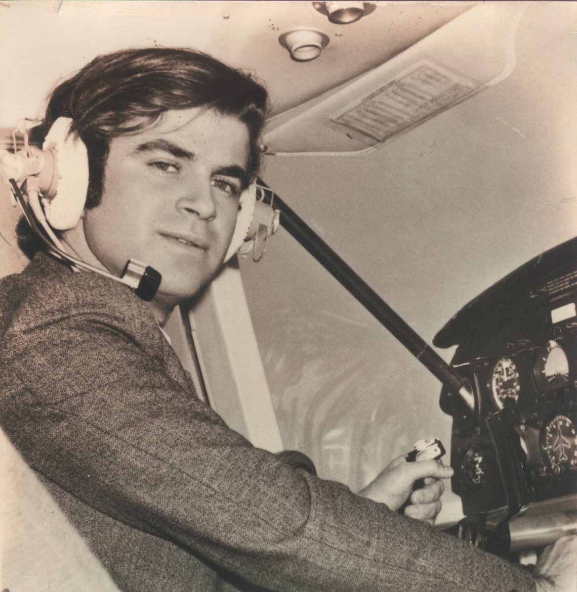 Νίκος Α. Βερνίκος: Ένας bon vivant παλαιάς κοπής μοιράζεται στιγμές της συναρπαστικής ζωής του