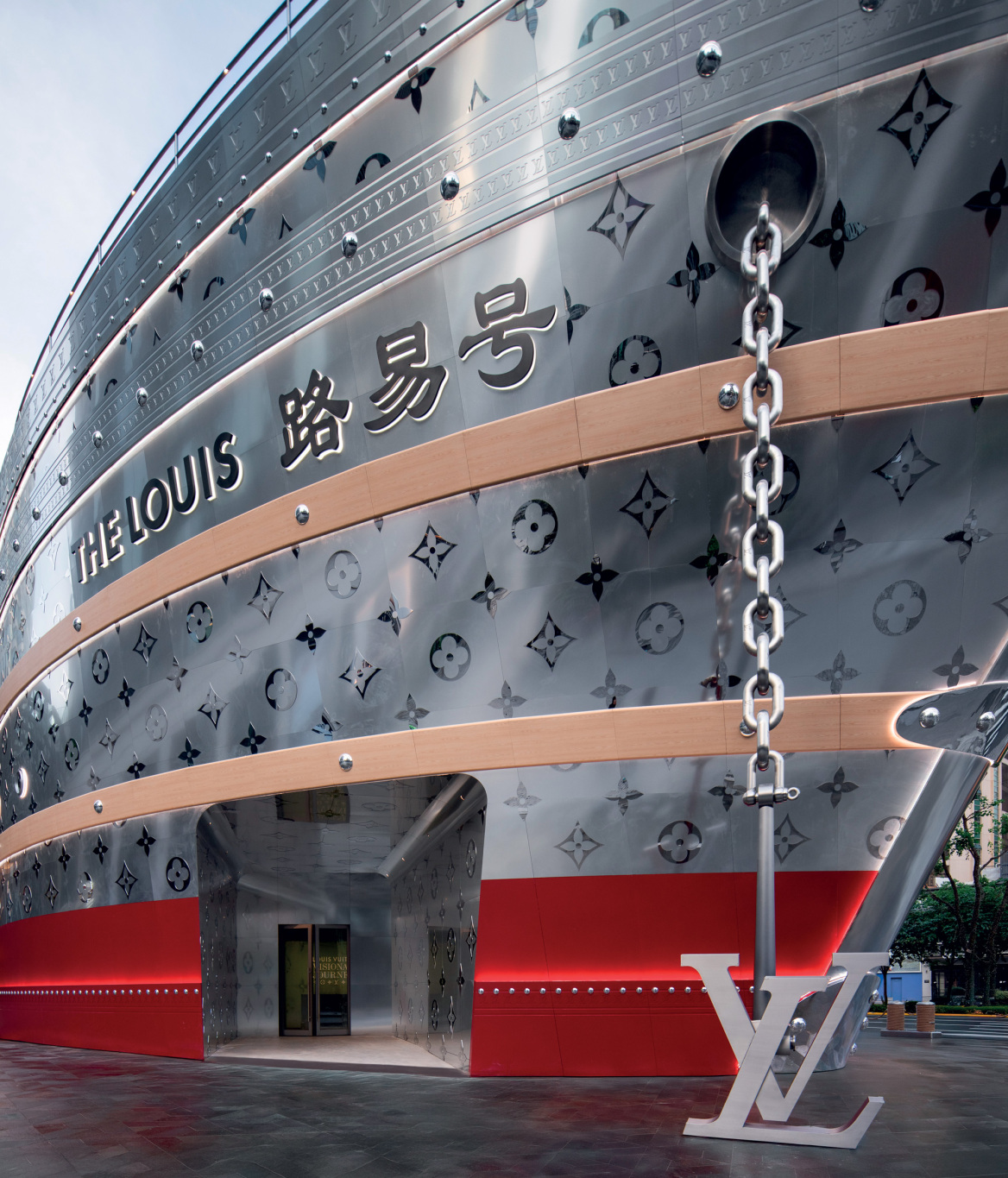 «The Louis»: Το νέο θαύμα της Louis Vuitton βρίσκεται στη Σαγκάη και είναι ένα... υπερωκεάνιο