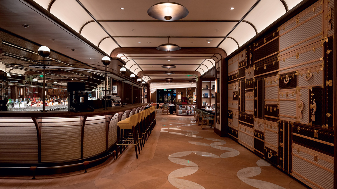 «The Louis»: Το νέο θαύμα της Louis Vuitton βρίσκεται στη Σαγκάη και είναι ένα... υπερωκεάνιο