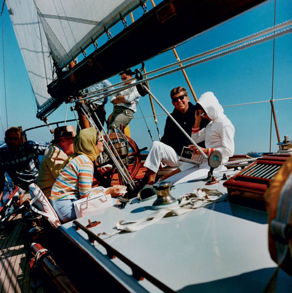 Το μεγάλο μυστικό του JFK: Η σχέση του Κένεντι με αεροσυνοδό που η Τζάκι δεν συγχώρεσε ποτέ 