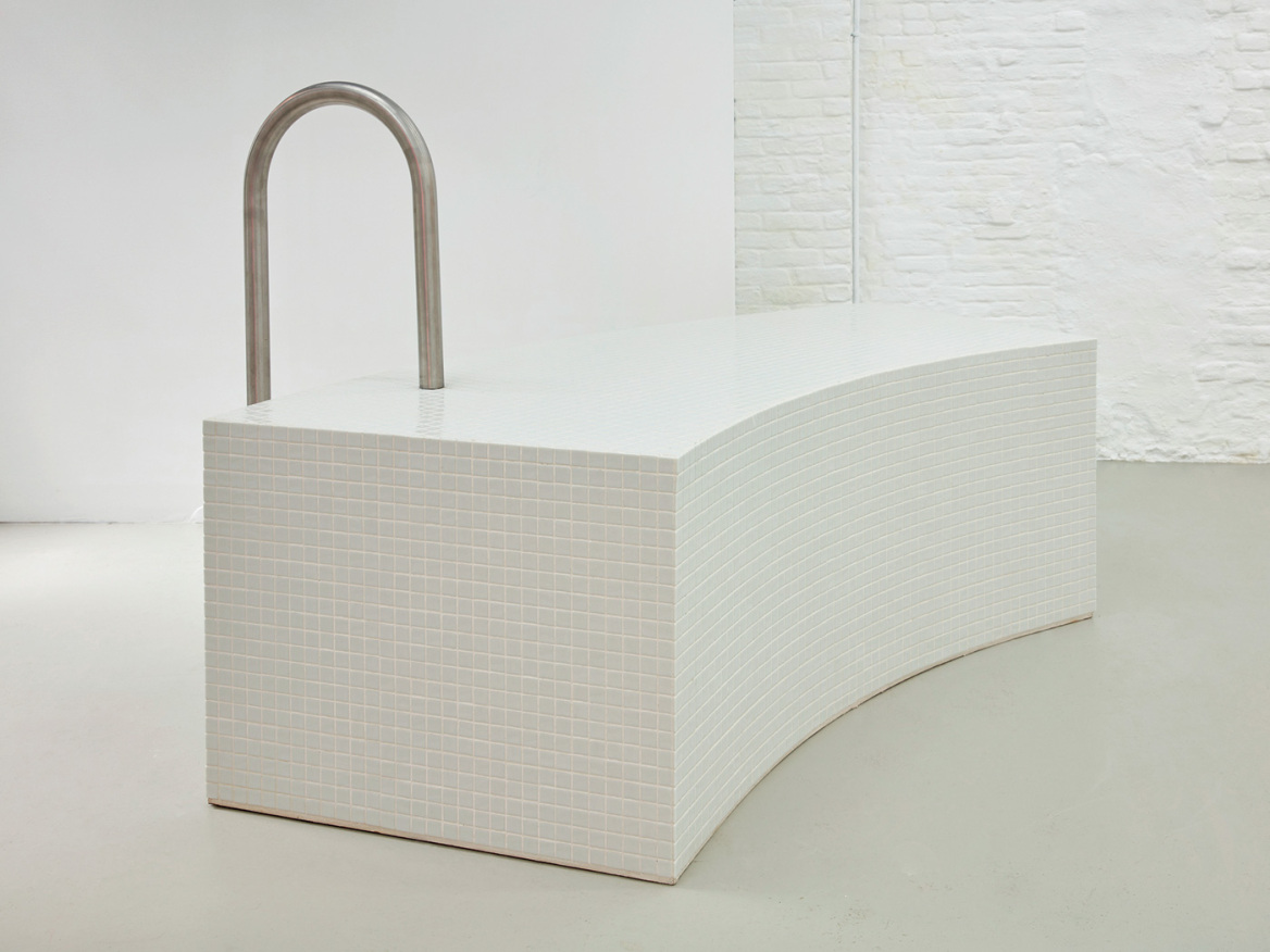 Γιώργος Μαραζιώτης: Το Μπλε Φεγγάρι και οι ιστορίες ανθρώπων και γλυπτών