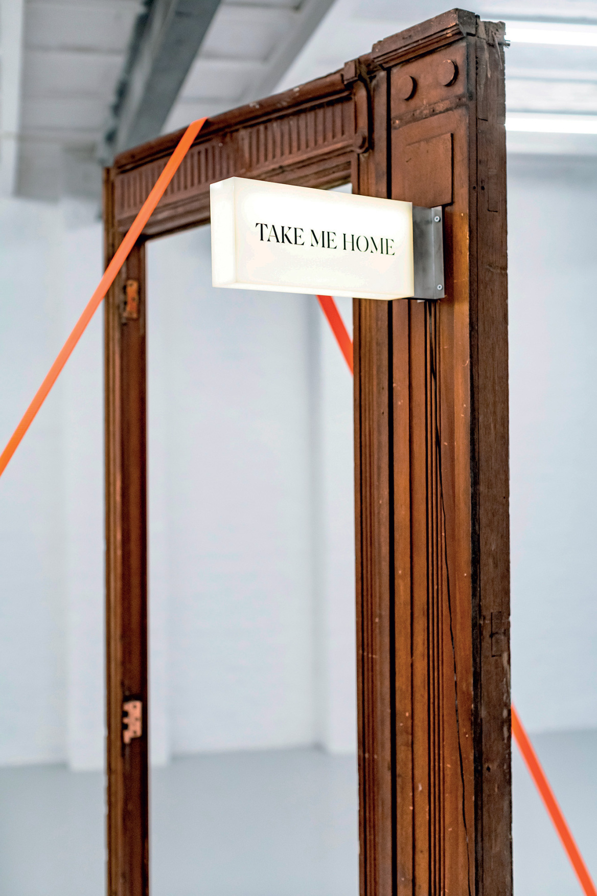 Γιώργος Μαραζιώτης: Το Μπλε Φεγγάρι και οι ιστορίες ανθρώπων και γλυπτών