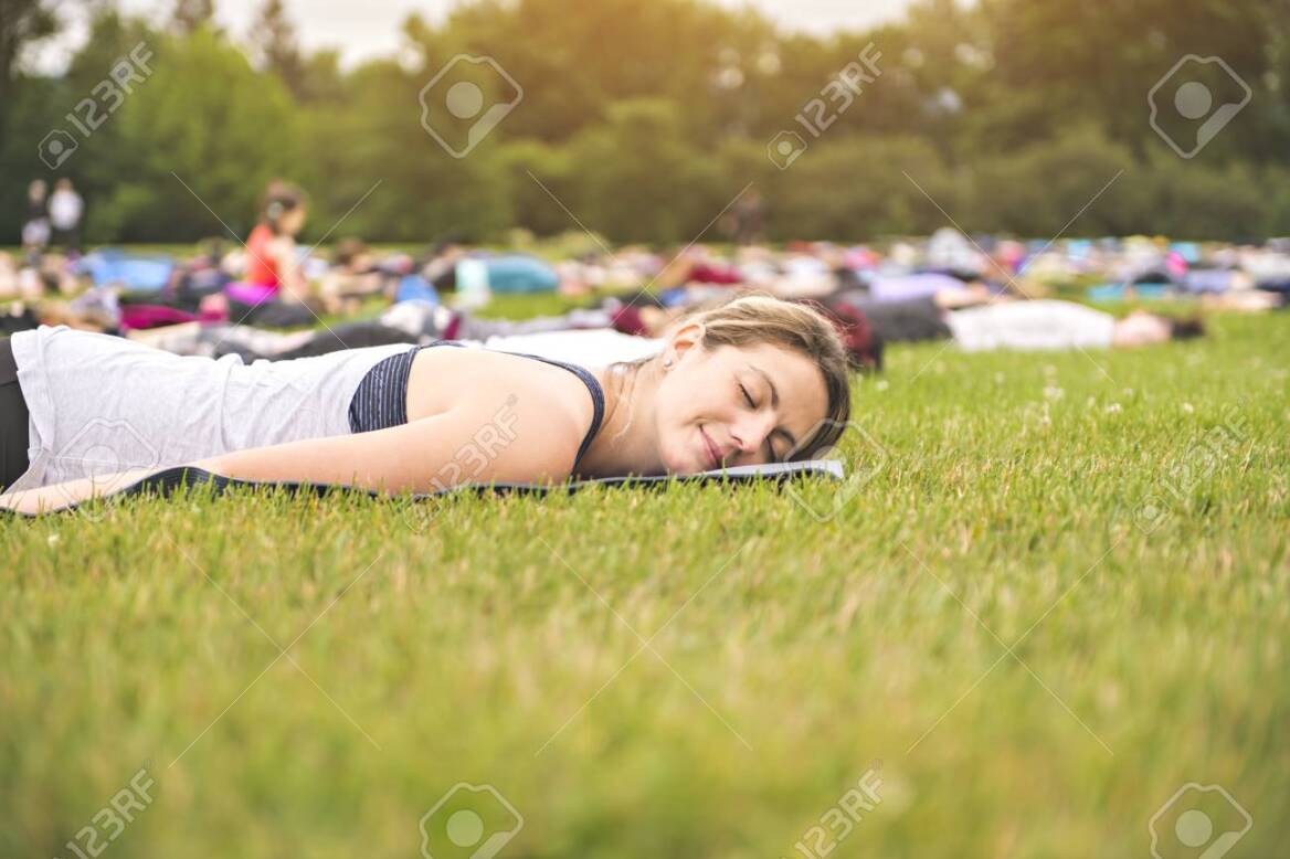 Sleepmaxxing: κυνηγώντας τον βαθύ ύπνο