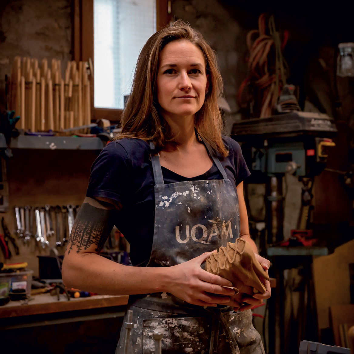 Lélia Demoisy: Γλυπτική με υλικά της φύσης