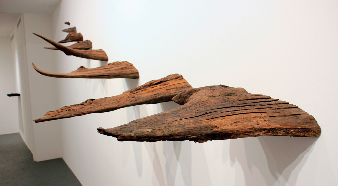 Lélia Demoisy: Γλυπτική με υλικά της φύσης