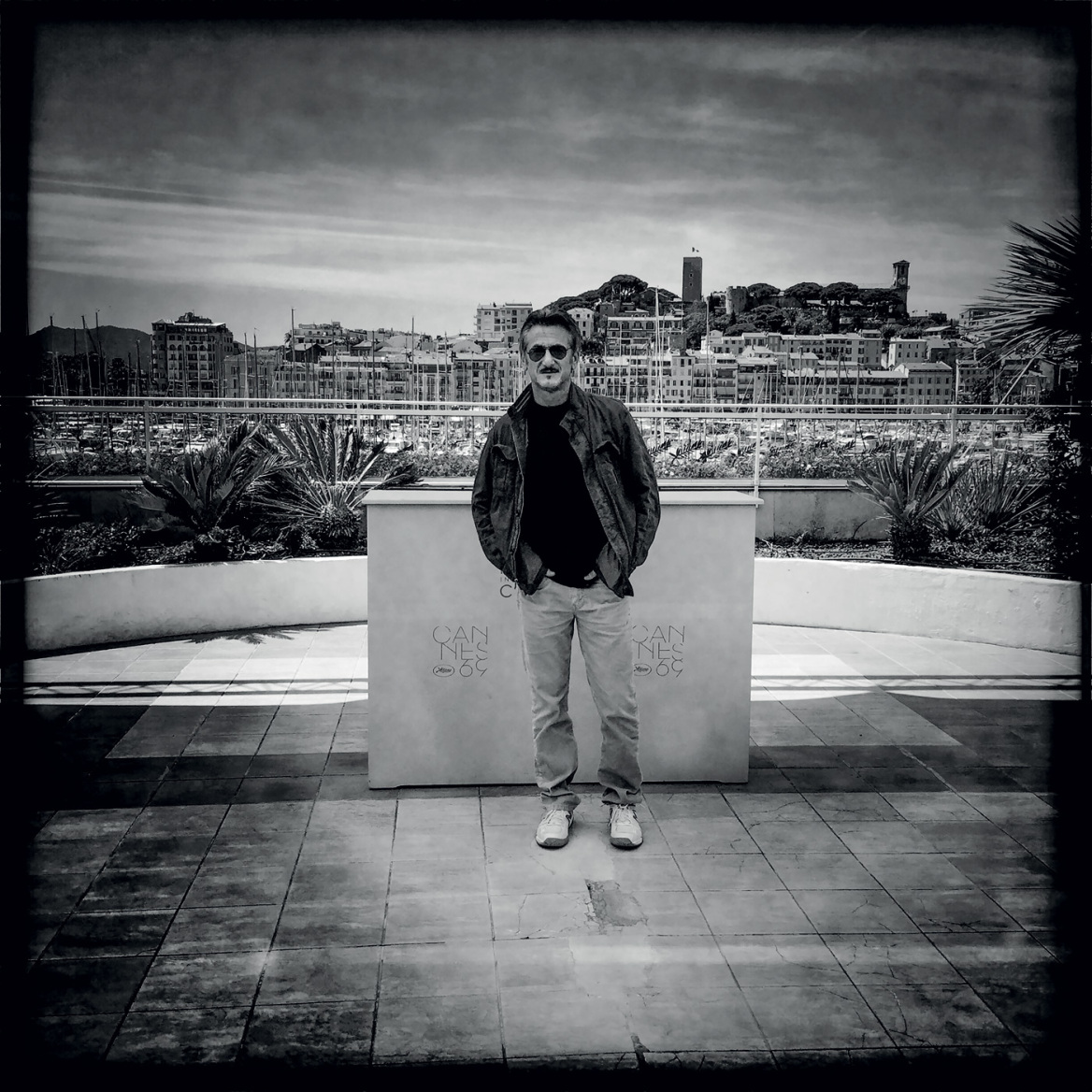 Σον Πεν στο Gala: Το σενάριο του «Μια μάχη μετά την άλλη» το εξέλαβα σαν δώρο
