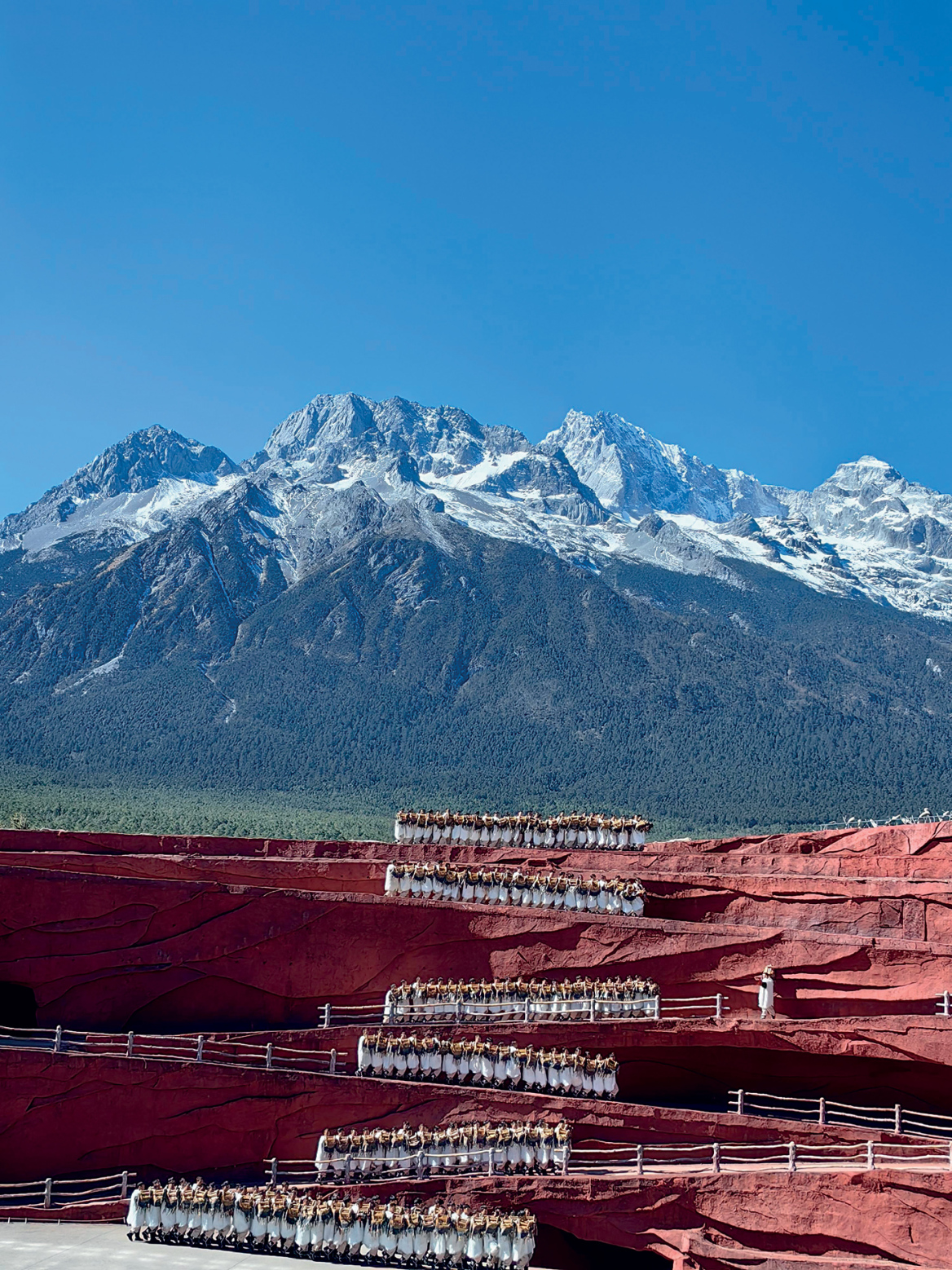 Impression  Lijiang: Θεατρικό υπερθέαμα στα 3.100 μέτρα