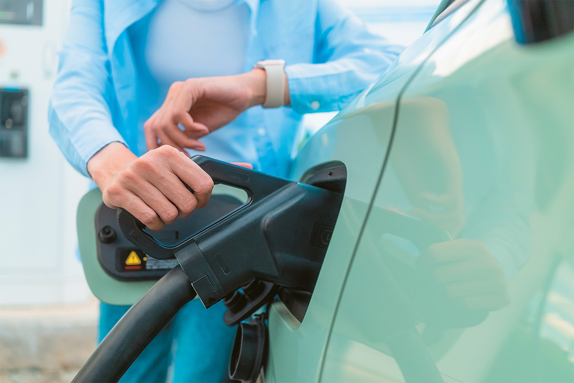 Ο Έλληνας πίσω από το τιμόνι: Πόσο... απέχει από τον Μπισμπίκη - Το προφίλ και οι φυλές των οδηγών