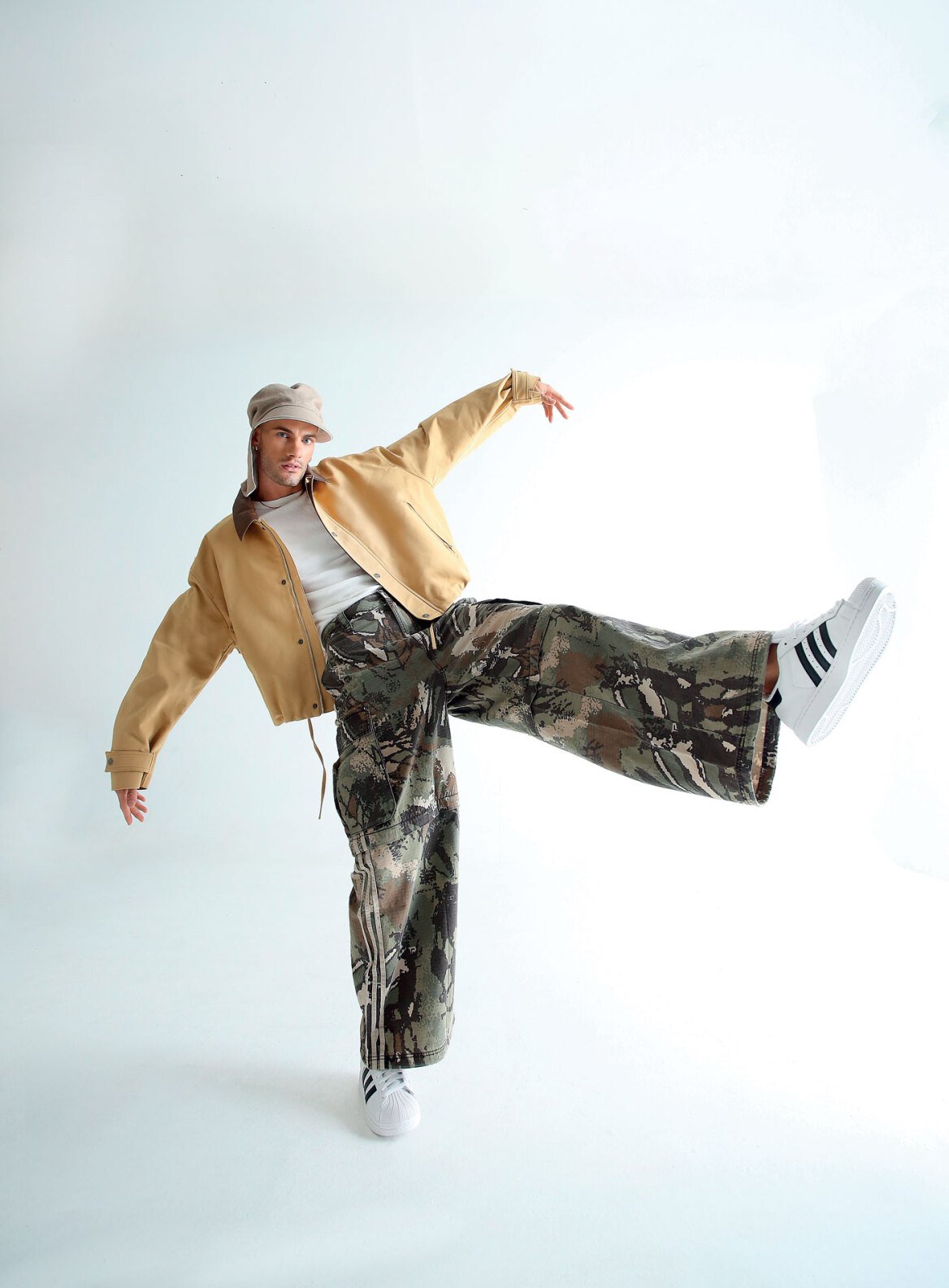 Nick Velidakis: Next top model σε διεθνή τροχιά