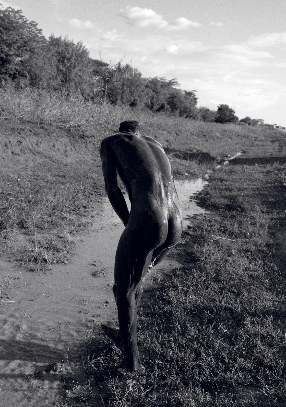 Sonia Sieff: «Το γυμνό είναι εμπειρία τέχνης και πολιτικής»