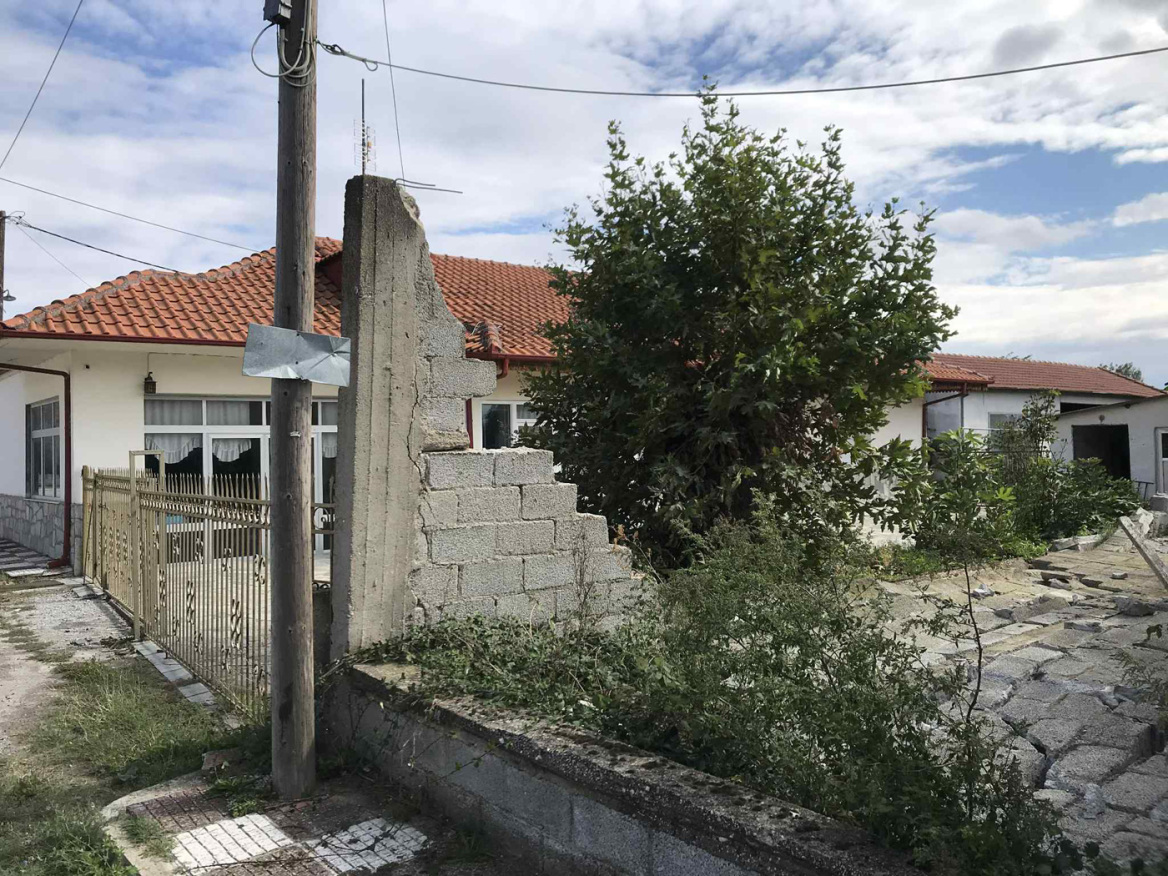 Θρίλερ χωρίς τέλος στα Βαλτόνερα του Αμυνταίου Φλώρινας: Οι καθιζήσεις «καταπίνουν» τα σπίτια