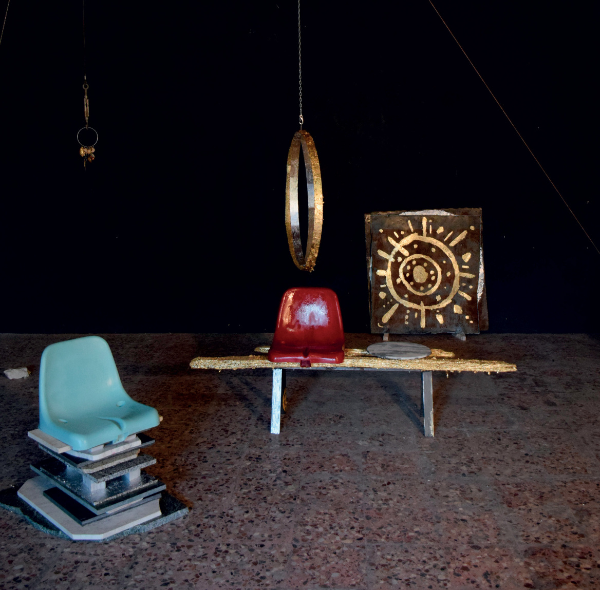 Dionysios: Θραύσματα ζωής ντυμένα με χρυσό