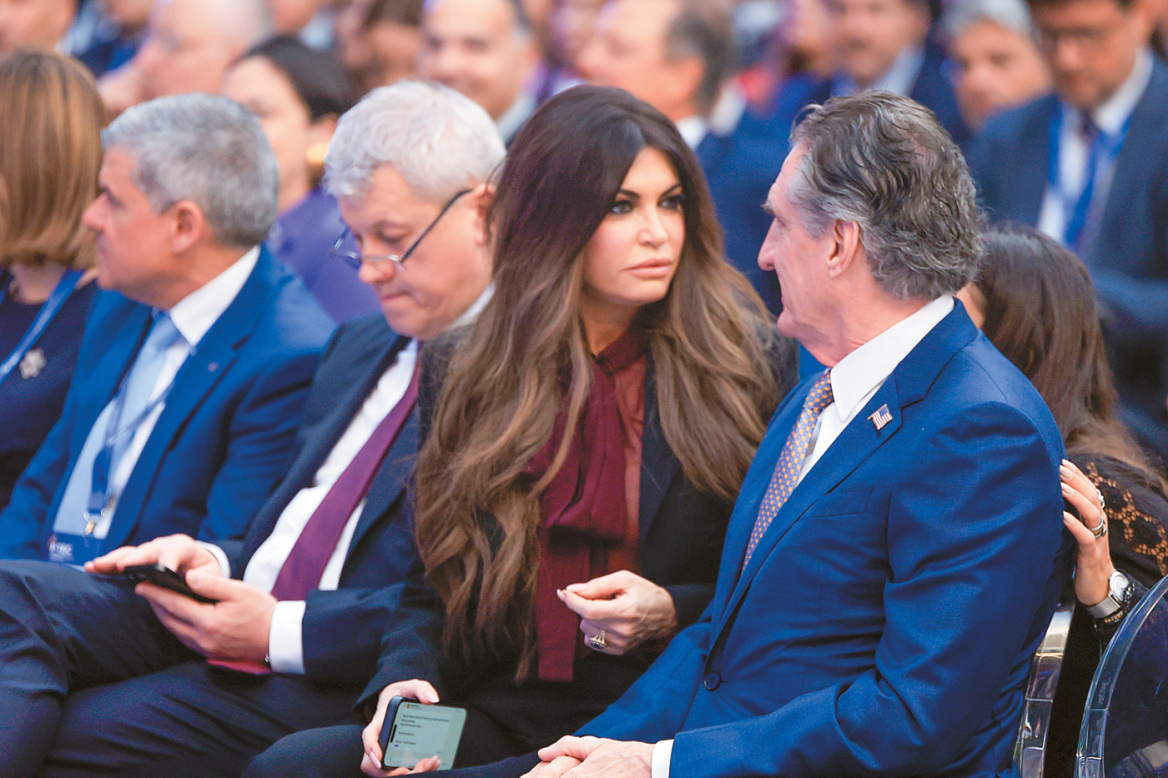 Το δεκαήμερο της Κίμπερλι Γκιλφόιλ στην Αθήνα - Οι επαφές, το παρασκήνιο και οι συμβολισμοί