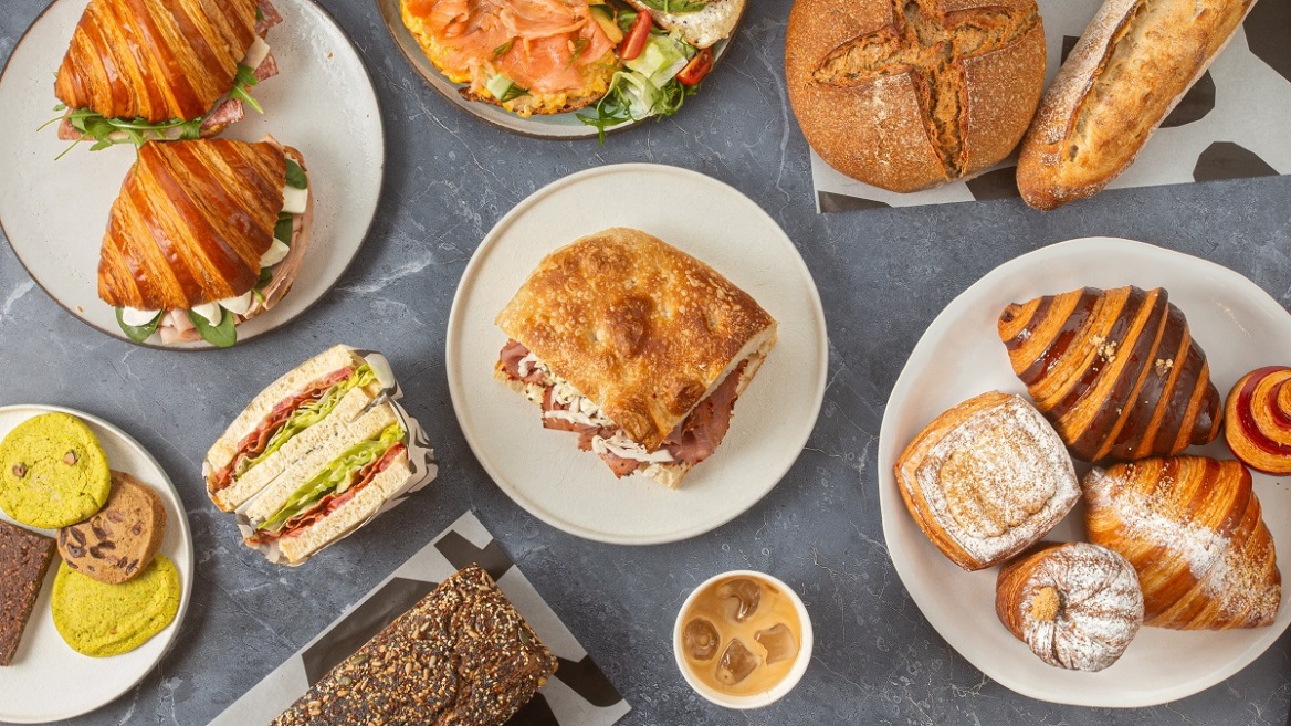 Το efood μάς φέρνει όλη τη νοστιμιά και τη δημιουργικότητα των top bakeries της Αθήνας
