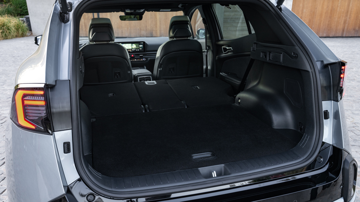 KIA Sportage HEV: Το full υβριδικό SUV που αναβαθμίζει την καθημερινότητα — και το στυλ σου.