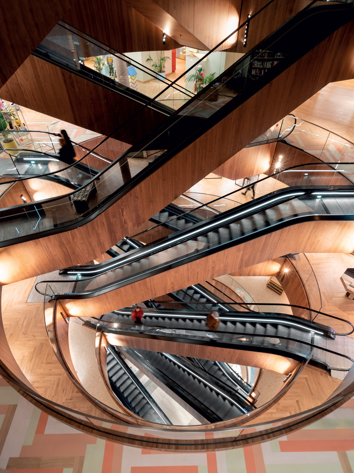 Kaufhaus des Westens, το παιχνίδι της αποπλάνησης