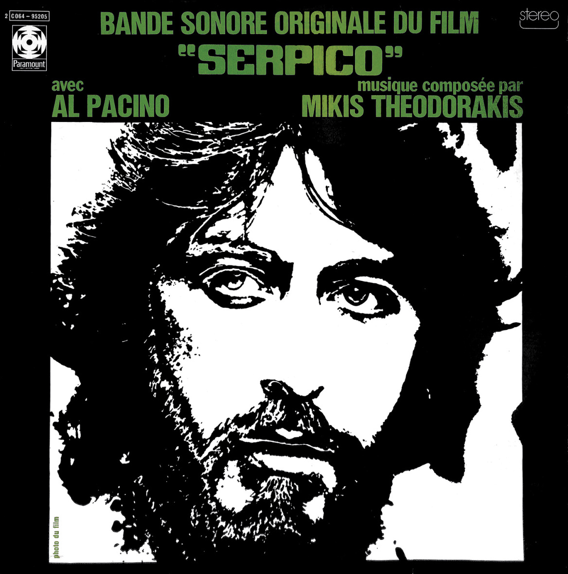 Ο σπουδαίος Έλληνας Μίκης Θεοδωράκης πίσω από τον διεθνή μουσικό