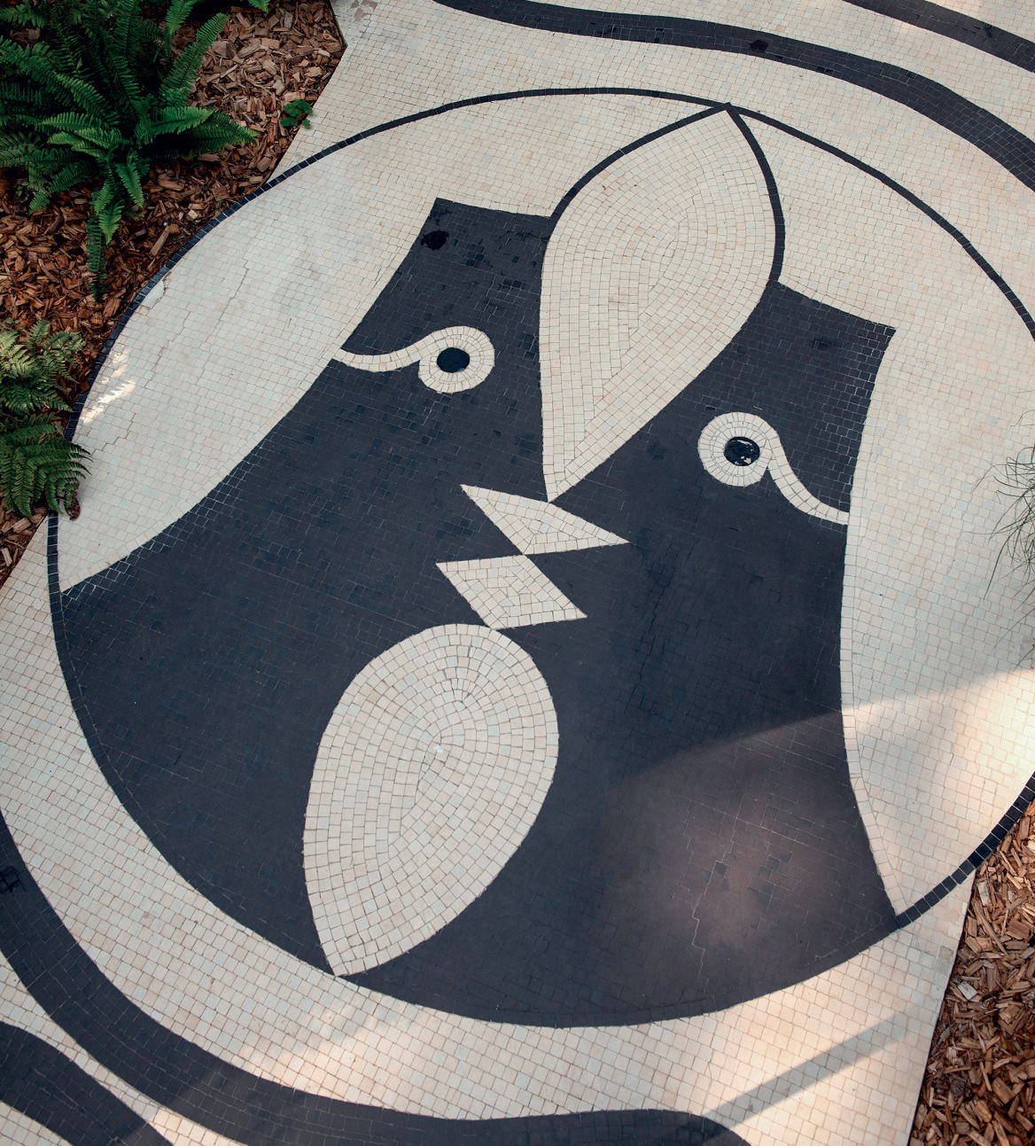 Santo Sospir, η βίλα με τα «τατουάζ» του Κοκτό