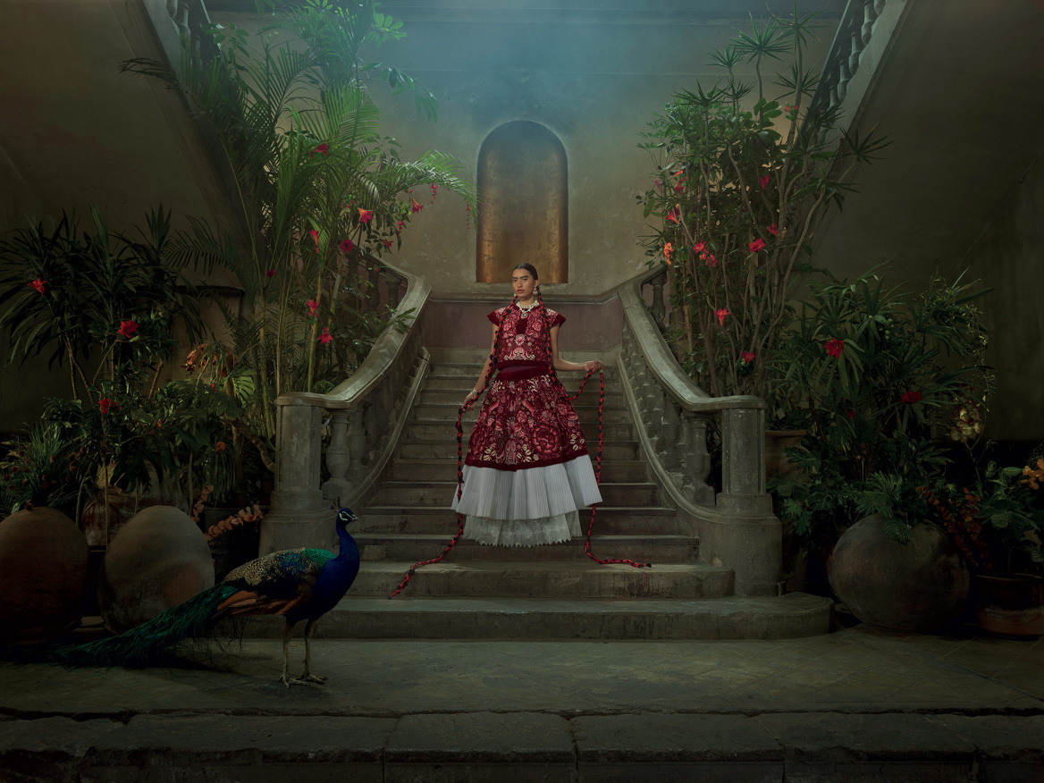 Τζούλια Φούλερτον-Μπάτεν, o φακός που ξαναγράφει την ιστορία