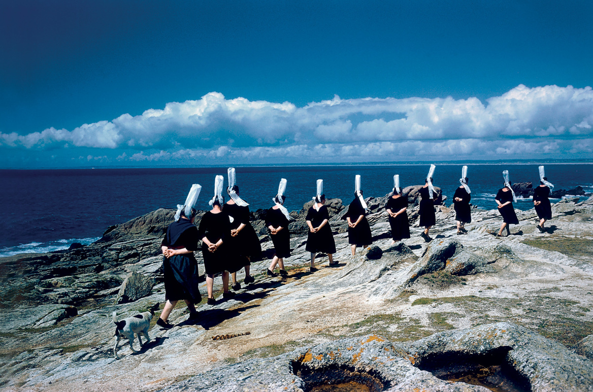 Οι ανέκδοτες έγχρωμες φωτογραφίες του Elliott Erwitt