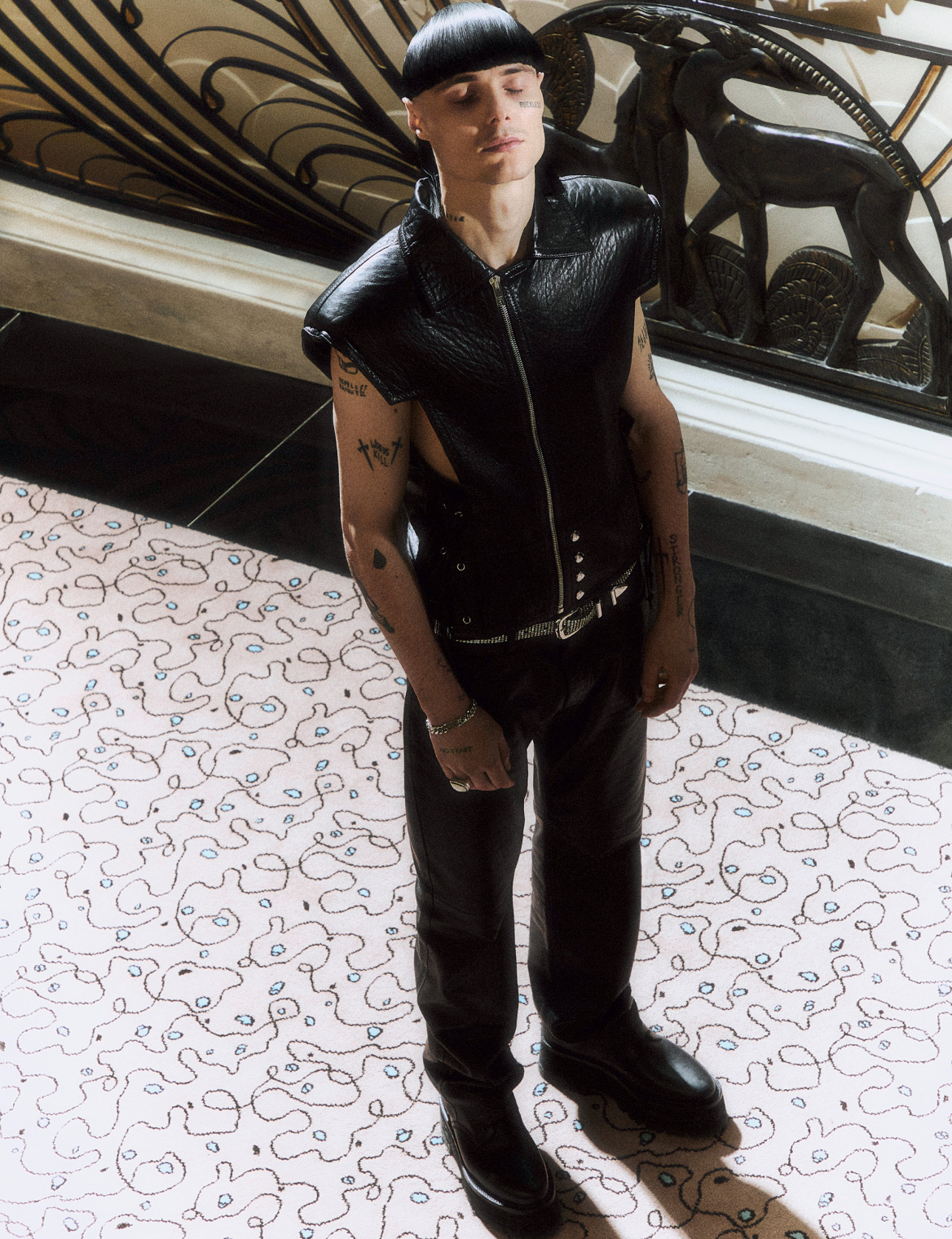 Dino Marcello Junior: Ο φακός που ντύνει τη μόδα με σινεμά