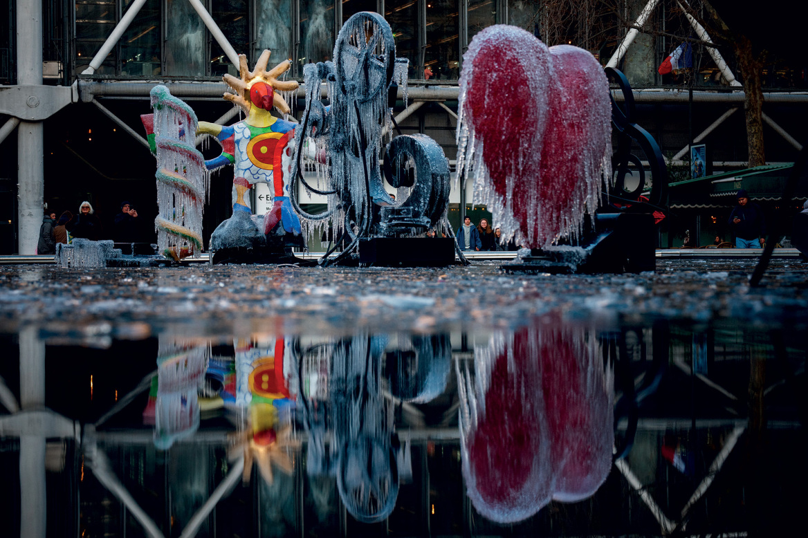 Ο χρωματιστός κόσμος της Niki de Saint Phalle