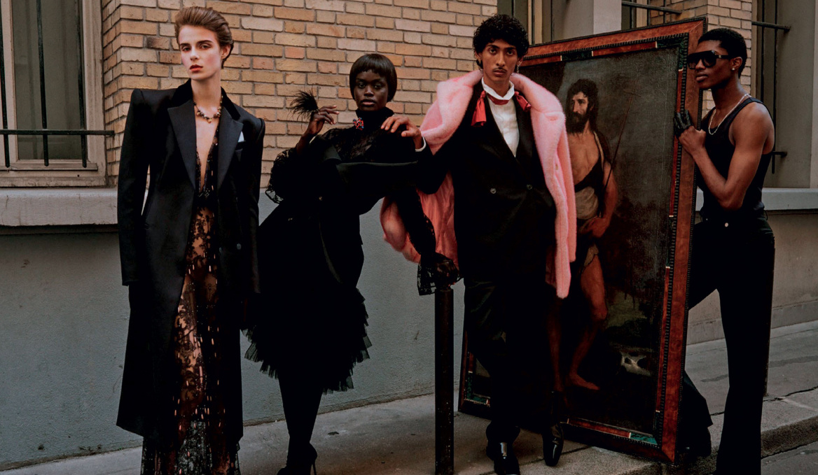 Ο Bασίλης Καρύδης στην κορυφή των διεθνών εκδόσεων