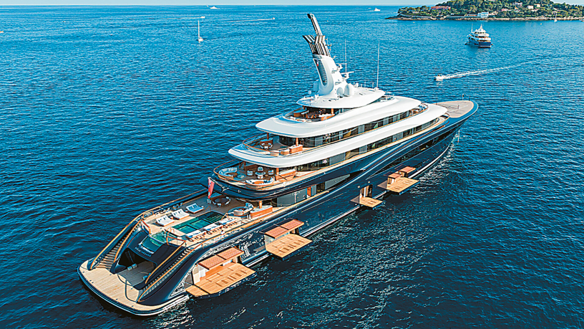 «Ωνάσηδες» με yacht για μια εβδομάδα: Από ένα ιστιοπλοϊκό, μέχρι το superyacht Breakthrough με τιμές από €2.000 έως €3,5 εκατ.