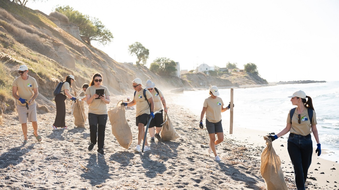 Plastic Free Greece: Η μεγάλη εκστρατεία που αλλάζει το μέλλον των ελληνικών θαλασσών