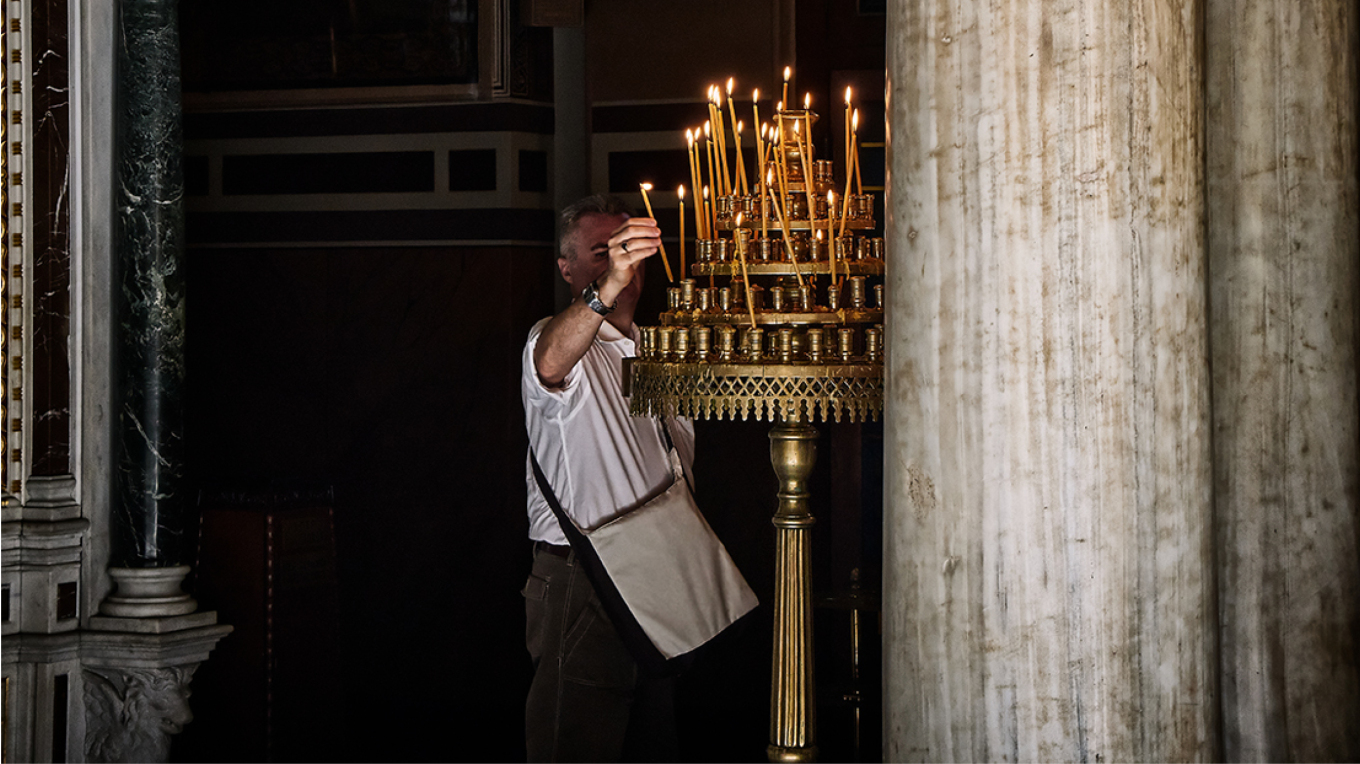 Μπορεί να θεραπεύσει η πίστη στο Θεό; Οι ειδικοί μίλησαν