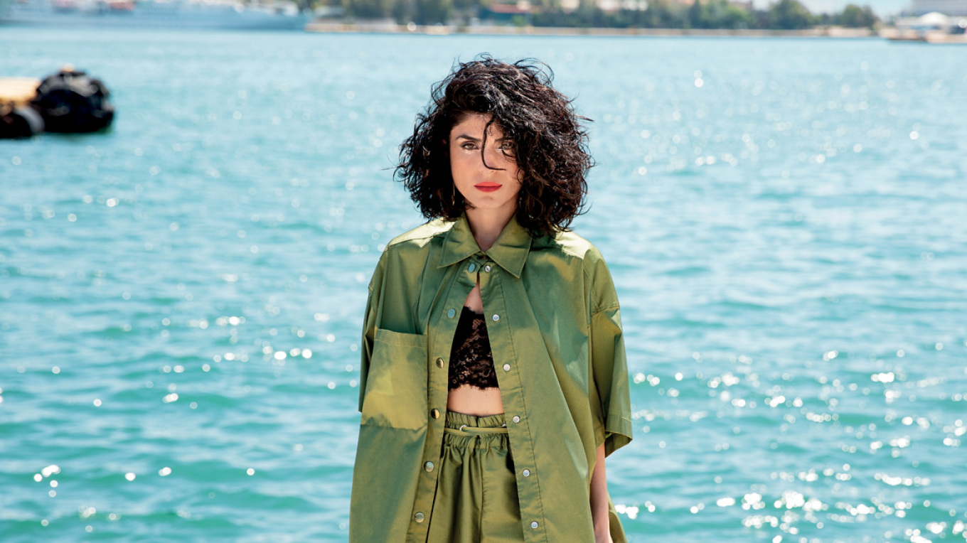 Νάντια Πυθαρά: O έρωτας στα χρόνια της indie rock