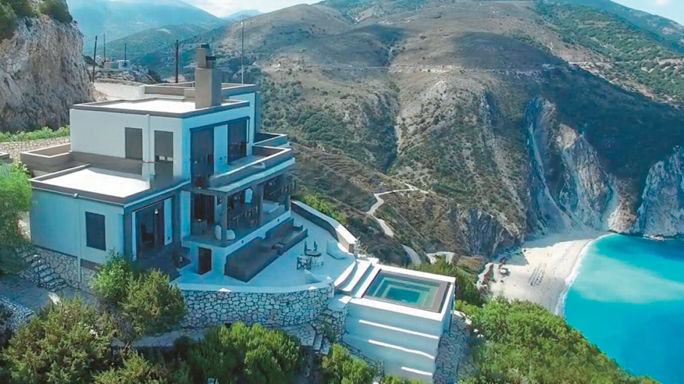 Κεφαλονιά - Η ιστορία μιας βίλας: Στους κληρονόμους του Ζαν Ανουίγ «το σπίτι στον Μύρτο»