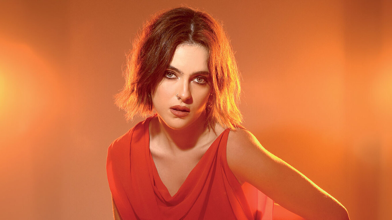 Ναταλία Σουίφτ: Το θέατρο, η τηλεόραση και η... δεύτερη εφηβεία