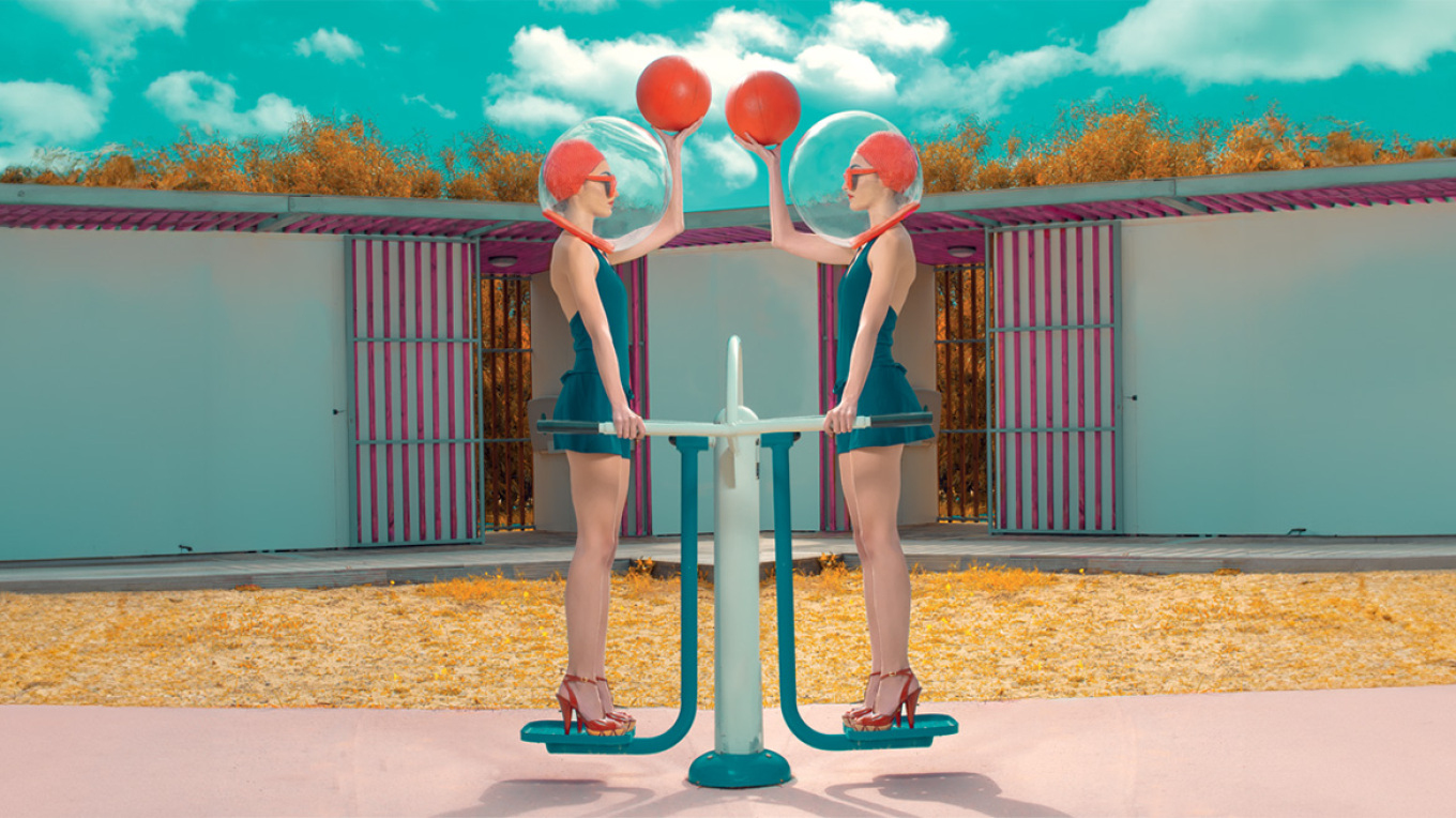 Έλενα Παρασκευά: Ποίηση σε καμβά