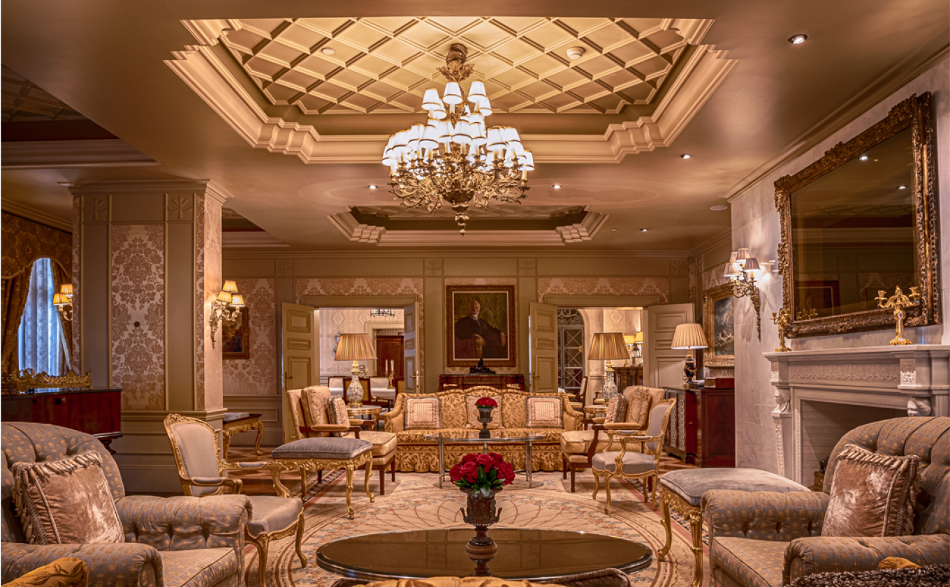 Η συναρπαστική ιστορία του ξενοδοχείου που πρωταγωνιστεί για 150 χρόνια στον ελληνικό κλάδο φιλοξενίας