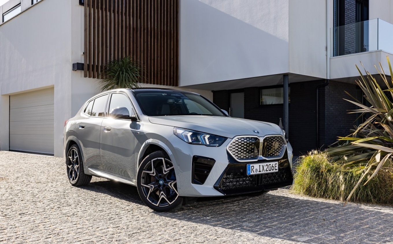 Επίθεση στις αισθήσεις από τη νέα BMW X2