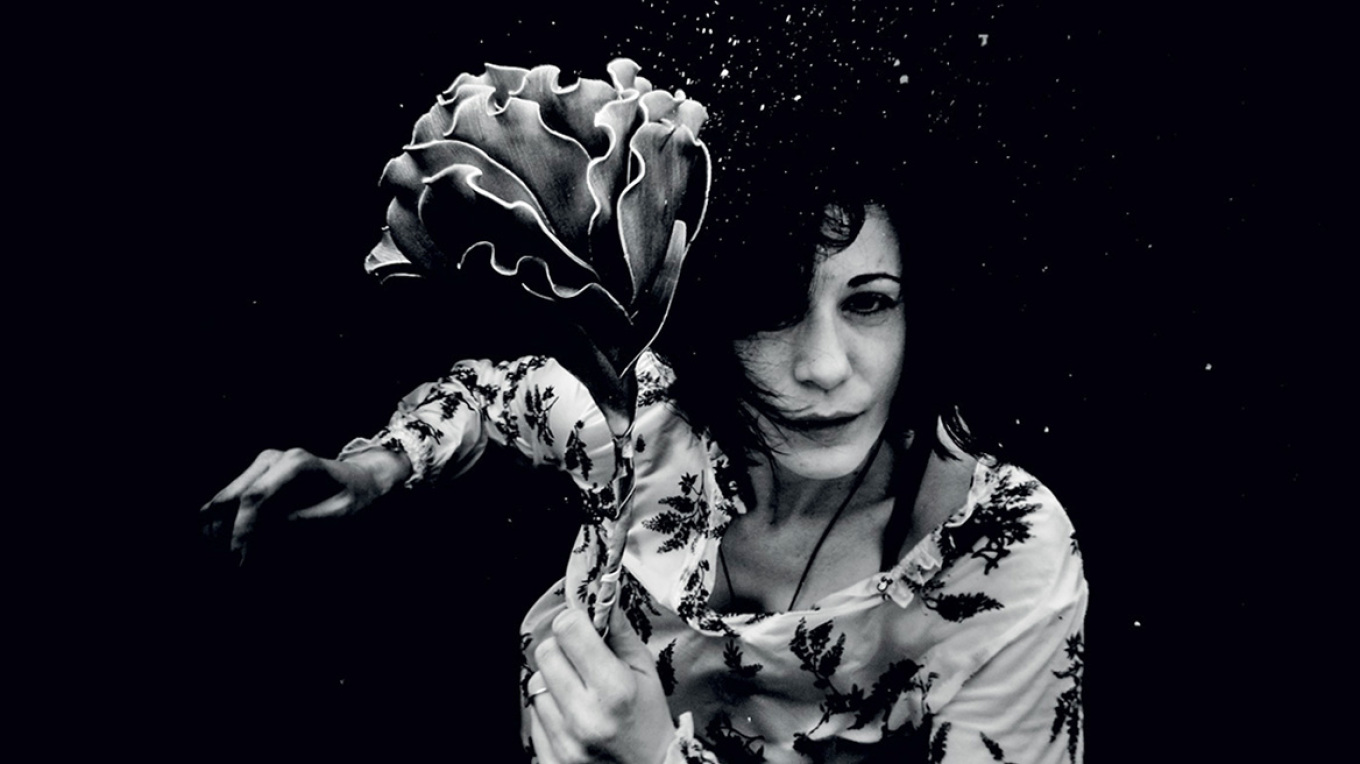 Renée Revah: Μνήμες από το ταξίδι της ζωής 