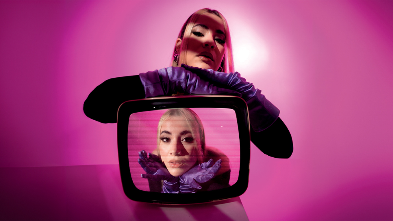 Hannah: Η επιτυχία του τραγουδιού «Ultraviolent», η Eurovision και η... Μαίρη Πόπινς
