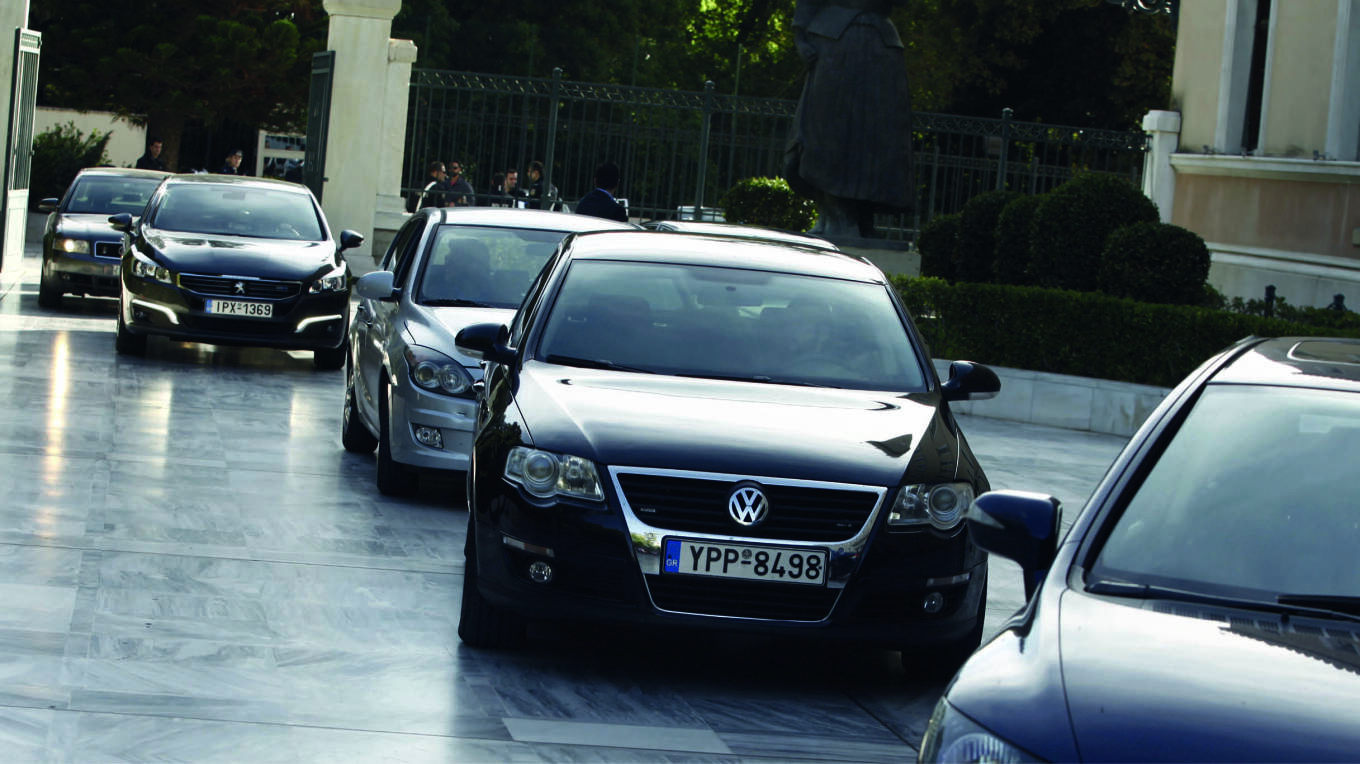 Ποια αυτοκίνητα διάλεξαν πολιτικοί αρχηγοί και βουλευτές - SUV, υβριδικά αλλά και diesel