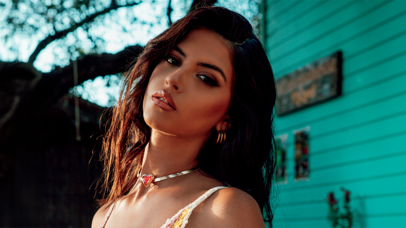 Μαρίνα Λάμπρου: Στα 18 της κατάφερε με το δισκογραφικό ντεμπούτο της να γίνει viral