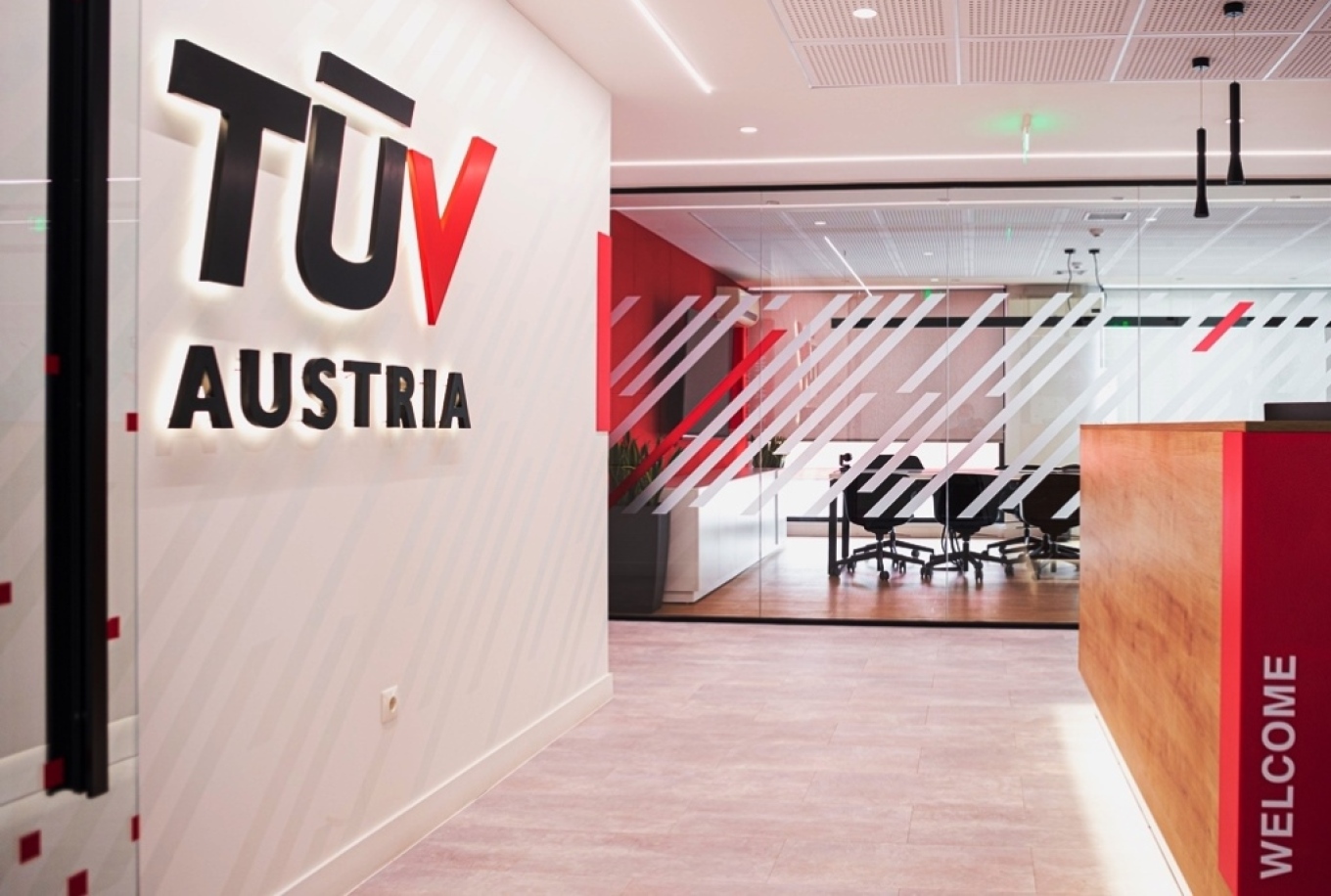  Τρεις δεκαετίες ασφάλεια, ποιότητα και προσφορά σε Οικονομία και Κοινωνία