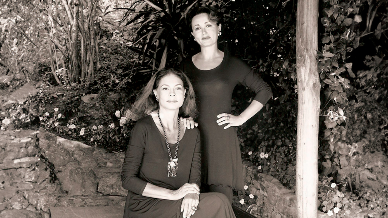 Iλεάνα Mπούμπουλη: Η ζωή μου με τη Σοφία Βάρη και τον Μποτέρο