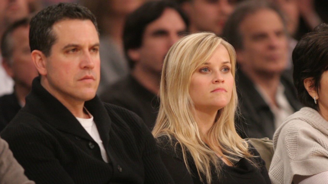 Reese_Witherspoon_and_husband_Jim_Toth