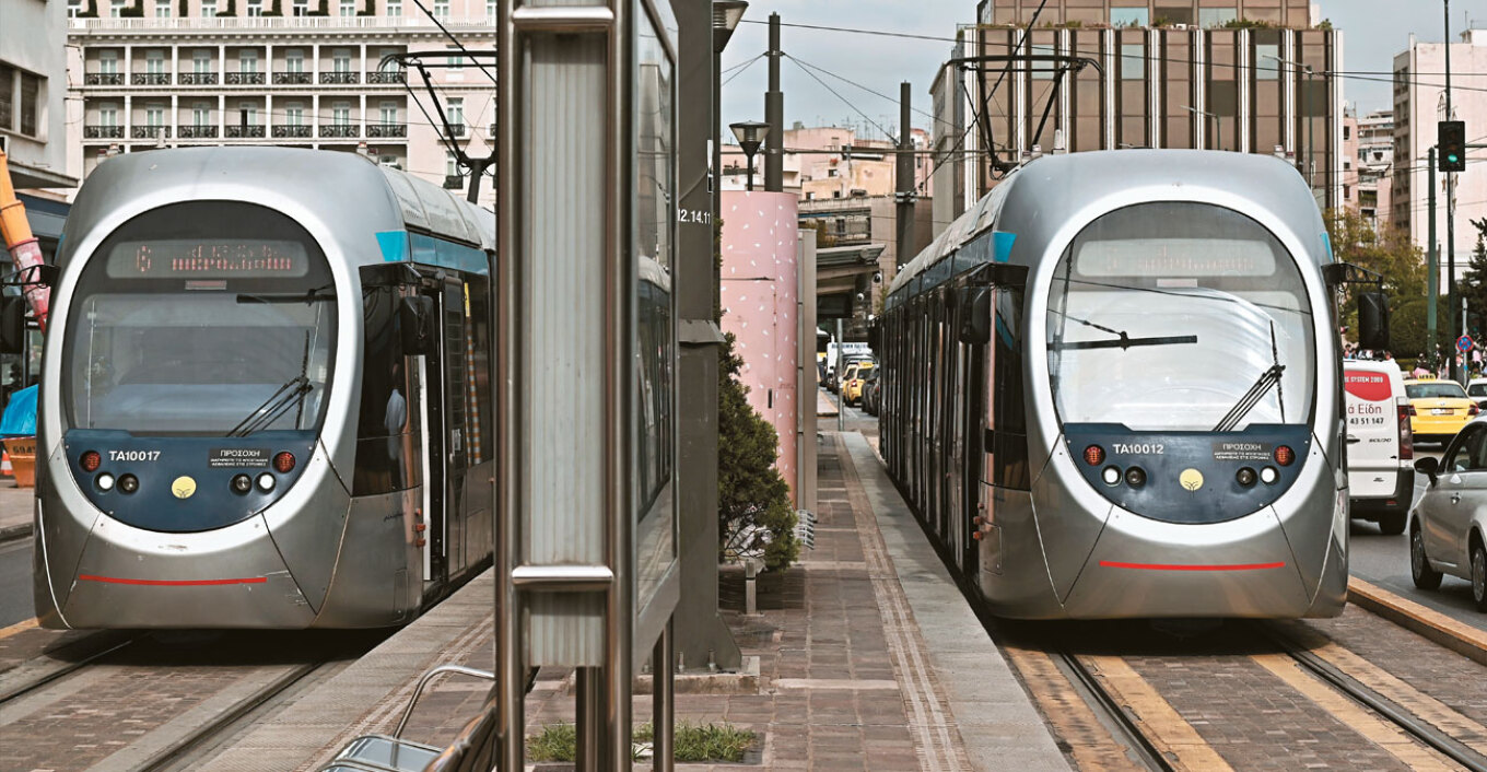 «Περπάτα να... γρασάρουμε το τραμ το τελευταίο»: 21 χρόνια περιπέτειες, εσχάτως ενοχλεί και τους περίοικους των περιοχών απ' όπου περνάει