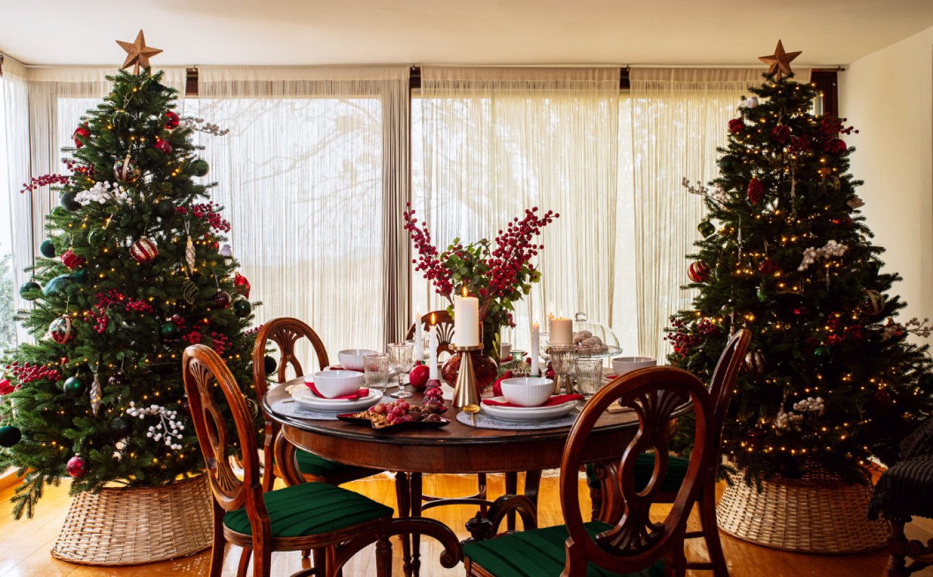 Εδώ θα βρεις όλα όσα χρειάζεσαι για να στολίσεις, να χαρίσεις και να απολαύσεις τις γιορτές στο MAXιμουμ
