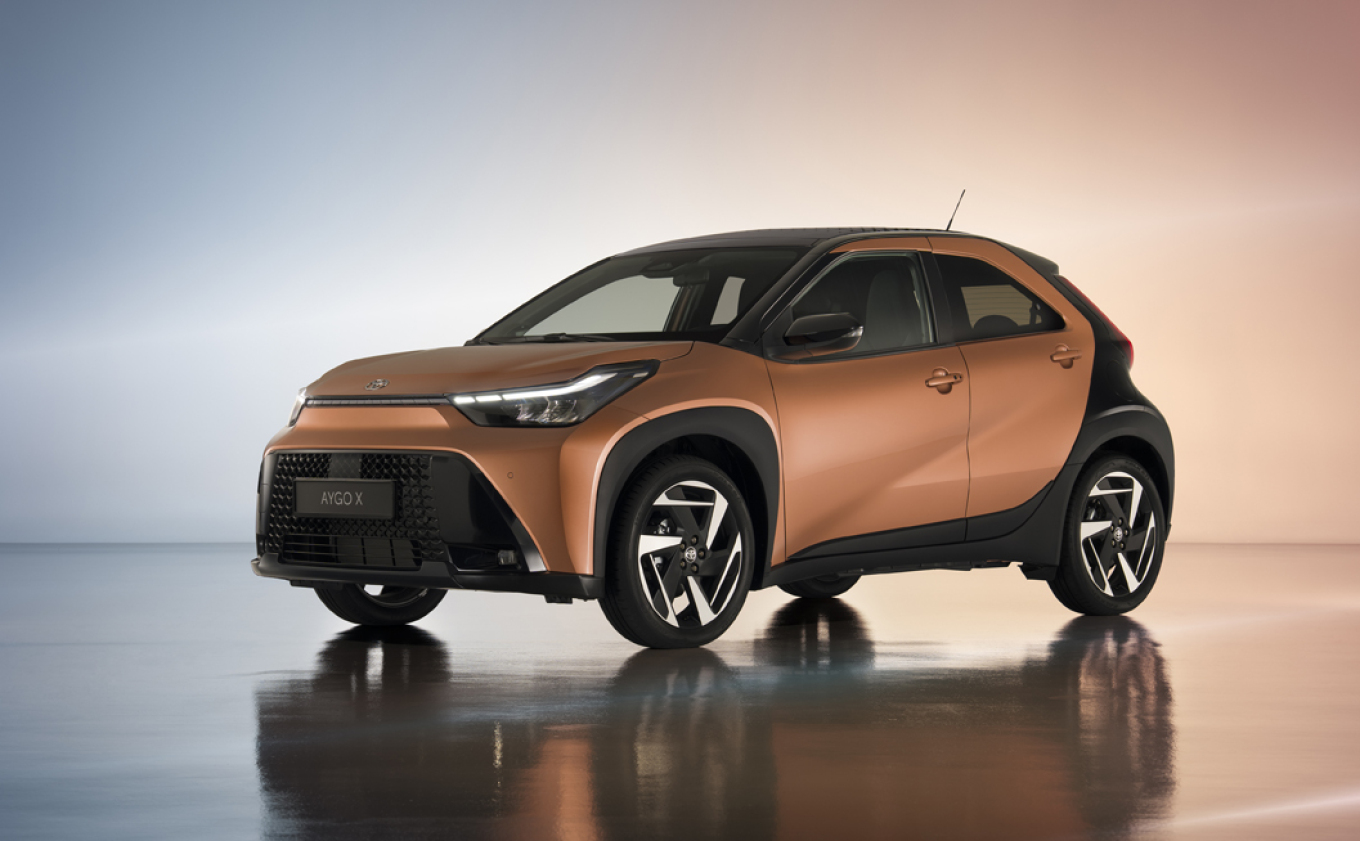 ΝΕΟ AYGO CROSS HYBRID ELECTRIC: Μικρό αυτοκίνητο, μεγάλες ιδέες