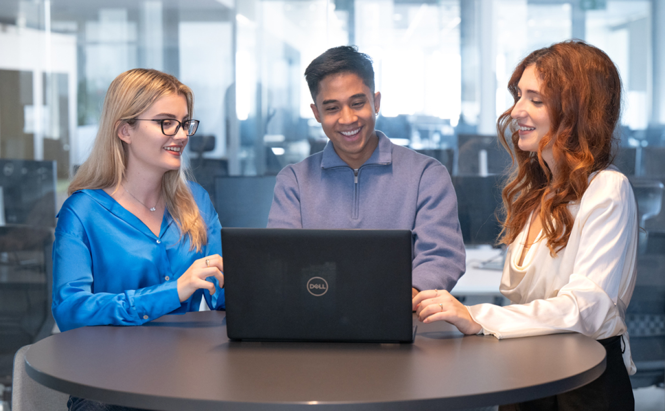 Dialectica: Το ελληνικό success story στον κλάδο της επιχειρηματικής πληροφόρησης 