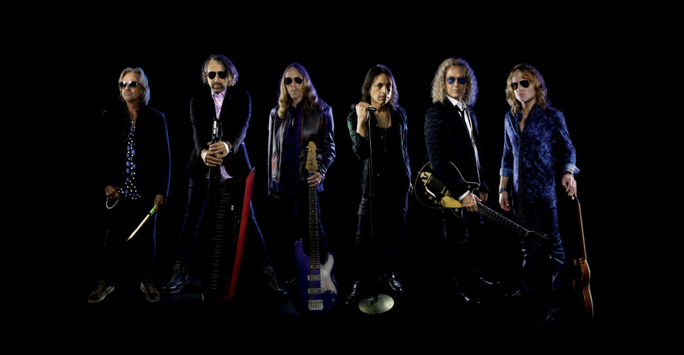 Foreigner: Το θρυλικό συγκρότημα όπως δεν το έχουμε ξανακούσει ποτέ